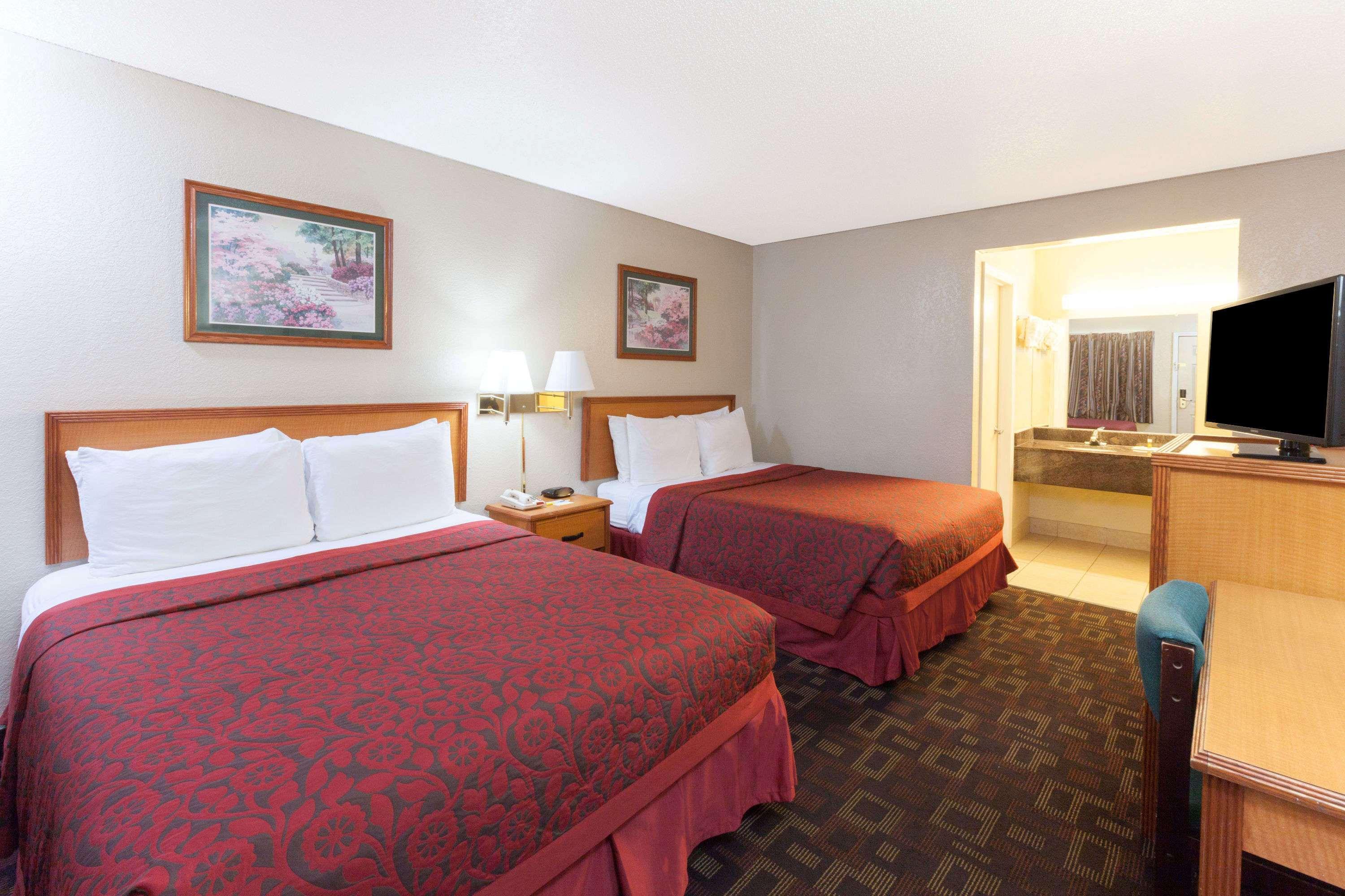 Days Inn By Wyndham Oklahoma City Fairground Kültér fotó